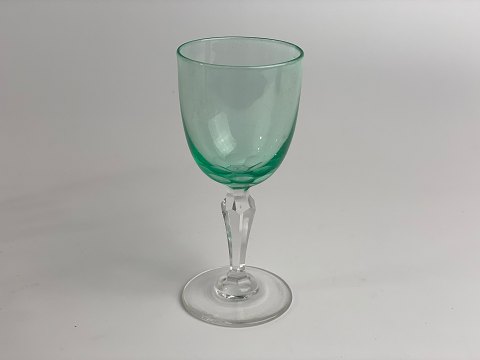 Grønt Holmegaard Pfeiffer glas til hvidvin. Glat, grøn kumme og facetteret stilk