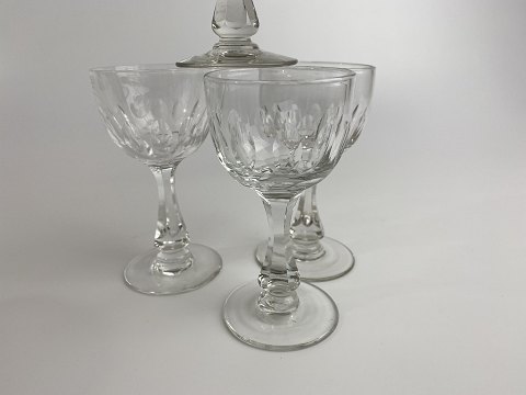 Derby hedvinsglas - sherryglas - portvinsglas, olivenslibning og facetteret stilk