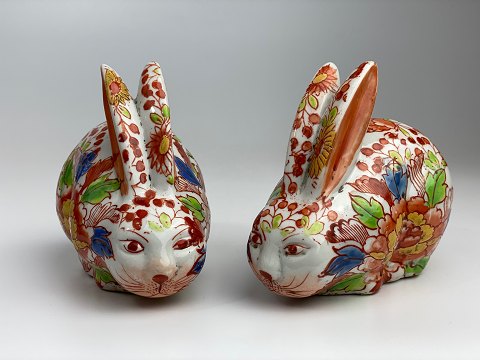 Par vintage porcelæns kaniner  , Imari-stil, 20. århundrede
