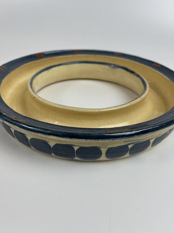 Fin gammel cirkelformet keramik skål fra Herman A. Kähler