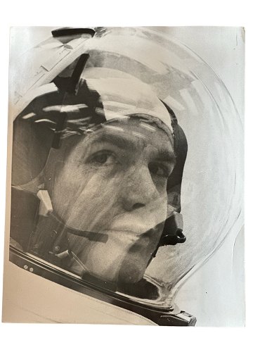 Originalt og sjældent foto af NASA-astronaut og kommandopilot på Apollo 9 måne-missionen David R. Scott (1932- ). Taget i 1969, hvor Apollo 9 blev sendt afsted. Sort-hvidt pressefoto